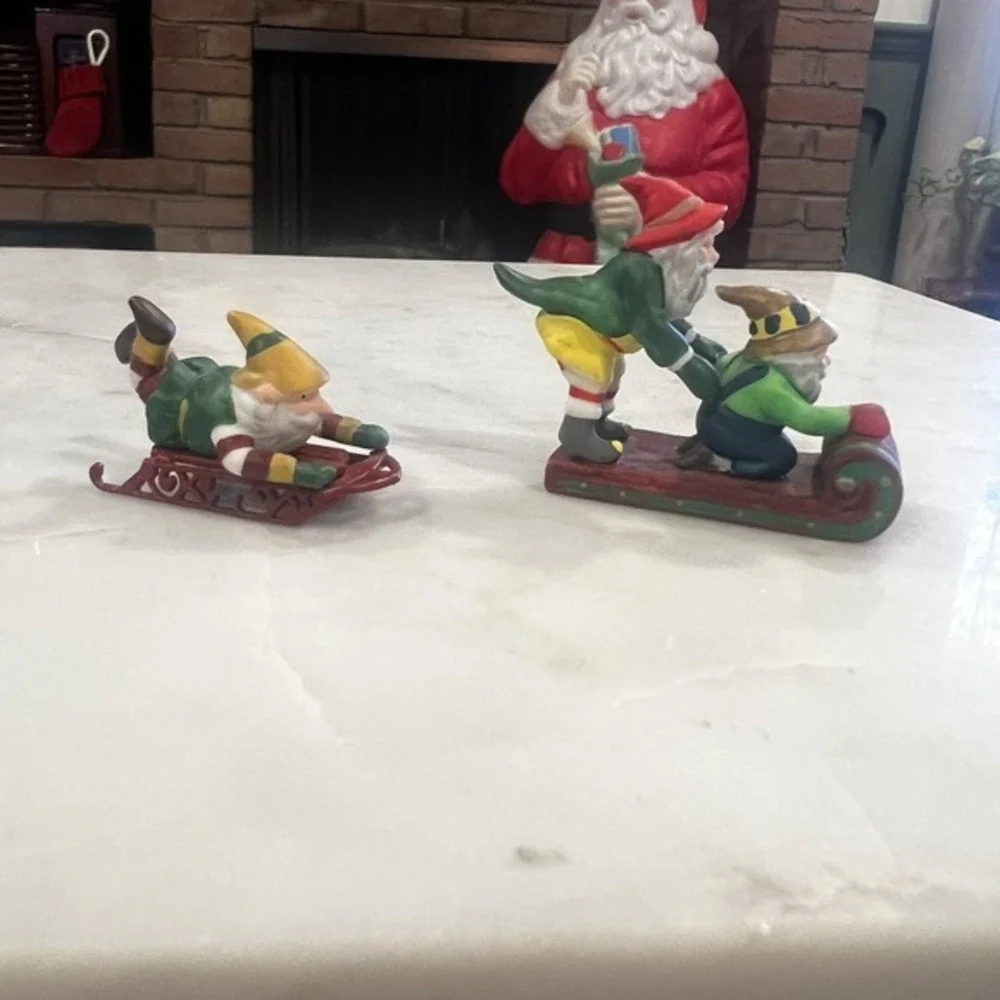 Dept 56 North Pole‎ Village Testing the Toys Accessory Christmas Elves 56057